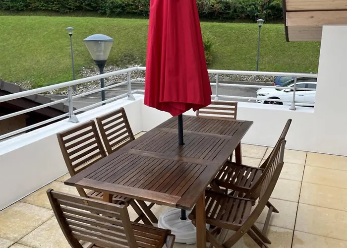 Superbe Appartement Au Calme Avec Vue Sur Le Lac.