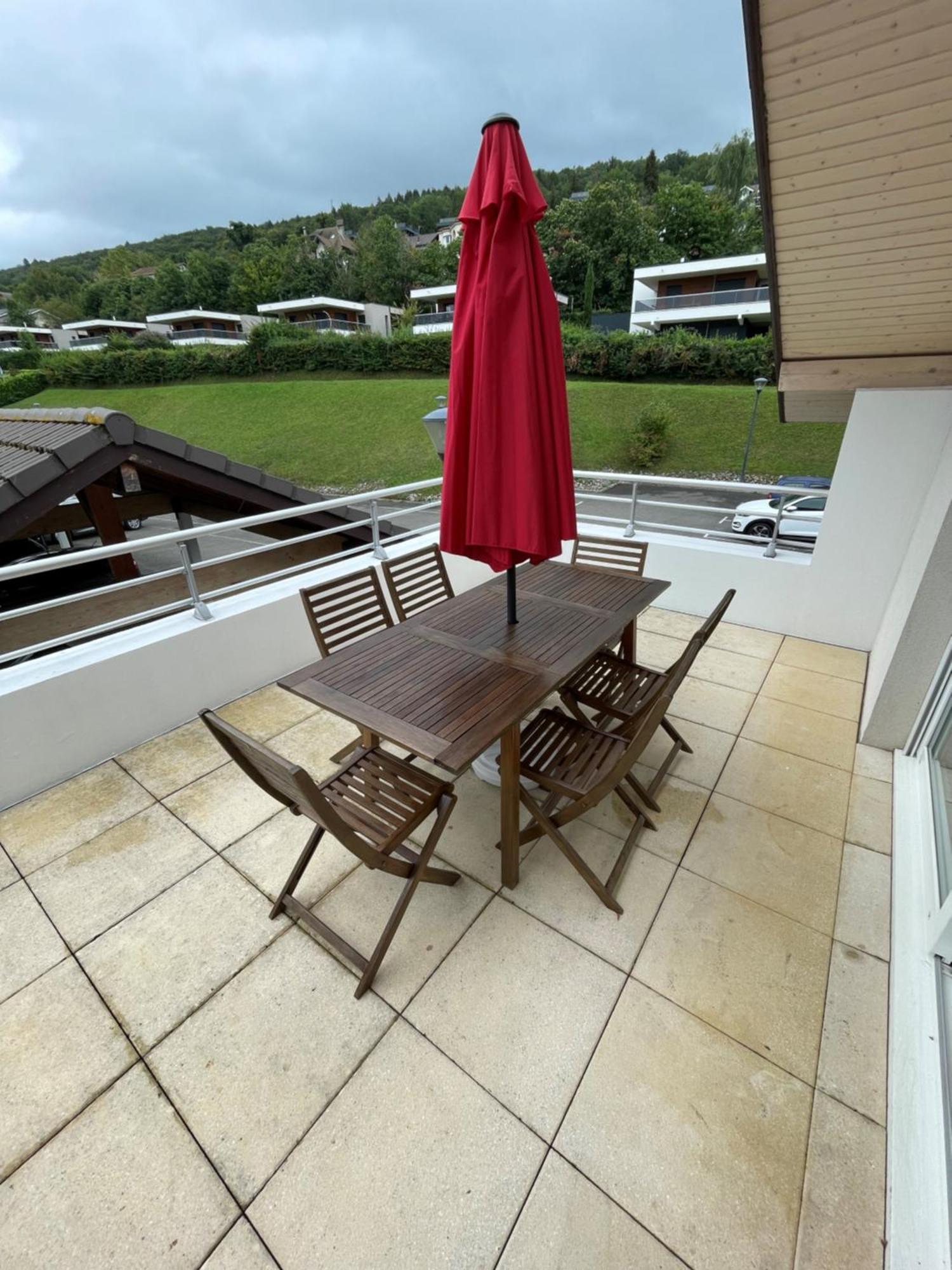 Apartment Superbe Au Calme Avec Vue Sur Le Lac.